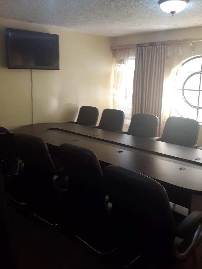Cicada Hotel Eldoret Buitenkant foto